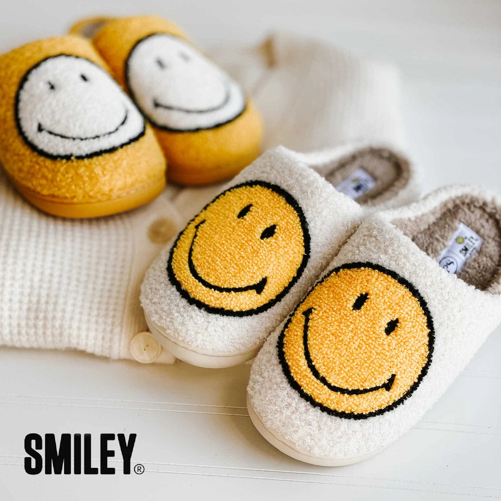 Smiley® x Pretty Simple Original Smiley Slippers